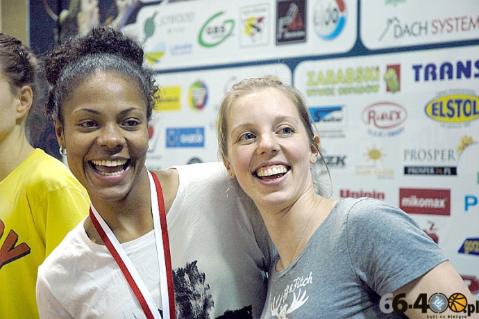 6/39 Spotkanie kibiców z koszykarkami KSSSE AZS PWSZ Gorzów