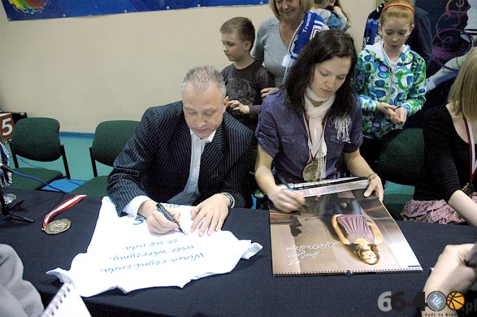 20/39 Spotkanie kibiców z koszykarkami KSSSE AZS PWSZ Gorzów