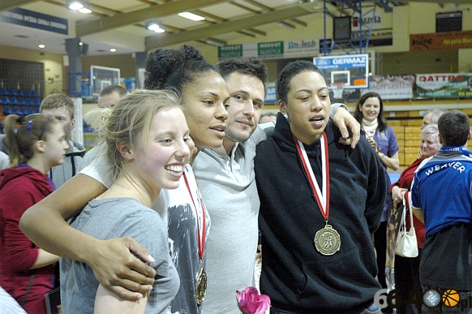 39/39 Spotkanie kibiców z koszykarkami KSSSE AZS PWSZ Gorzów