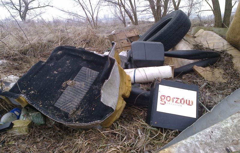 3/8 Śmietnisko na Fabrycznej