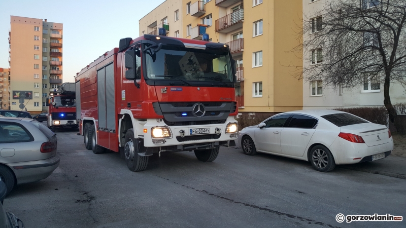 1/6 Akcja straży pożarnej na Kutrzeby