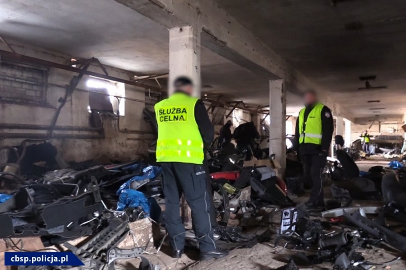 3/13 CBŚP rozbiło gang samochodowy działający na niespotykanie wielką skalę 