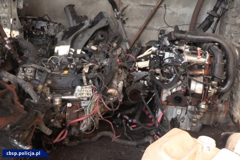 5/13 CBŚP rozbiło gang samochodowy działający na niespotykanie wielką skalę 