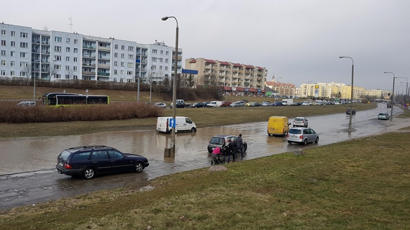 5/18 Awaria wodociągu na Piłsudskiego