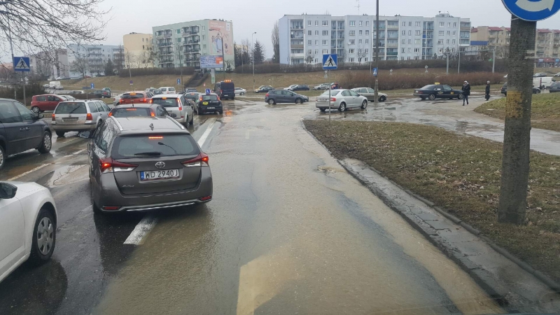 7/18 Awaria wodociągu na Piłsudskiego