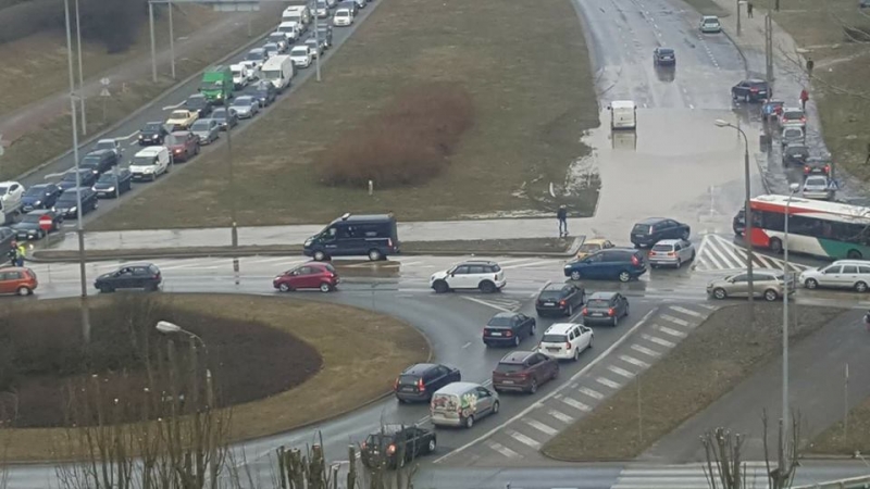 12/18 Awaria wodociągu na Piłsudskiego