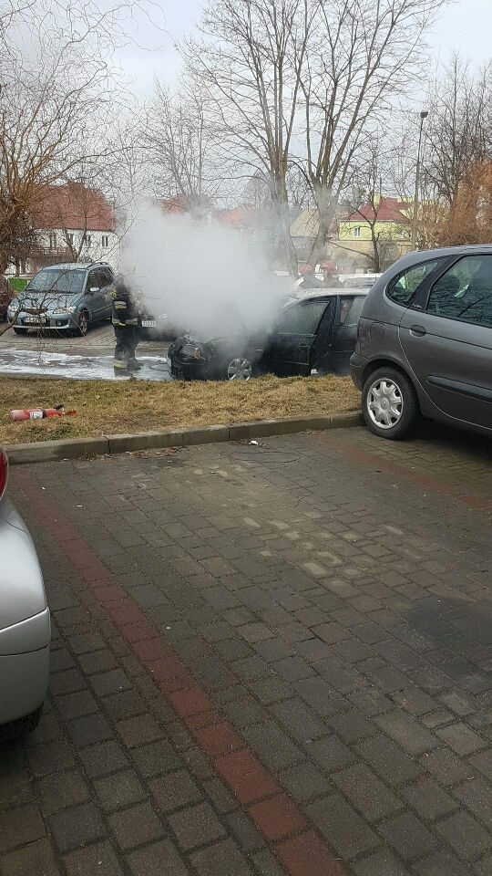 5/7 Pożar samochodu przy Okólnej