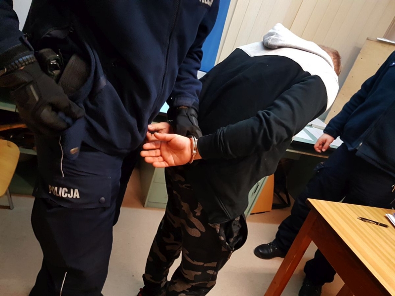 5/5 Pościg policyjnym BMW za motocyklistą