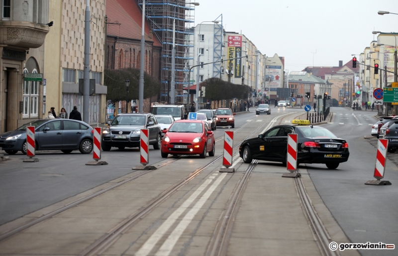 5/11 Zamknięte kolejne odcinki Sikorskiego