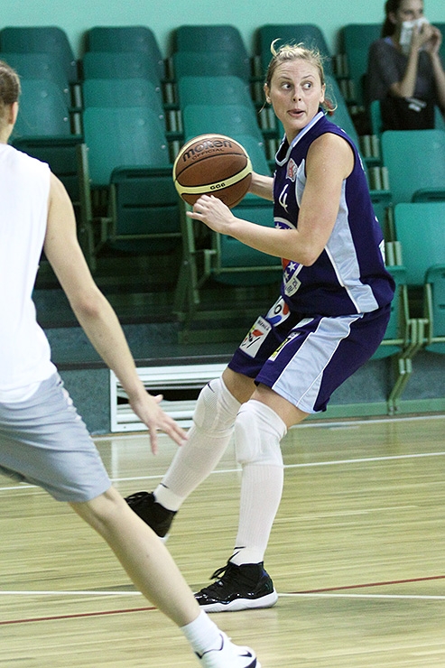 3/29  INEA AZS Poznań - KSSSE AZS PWSZ Gorzów 61-86 [sparing]