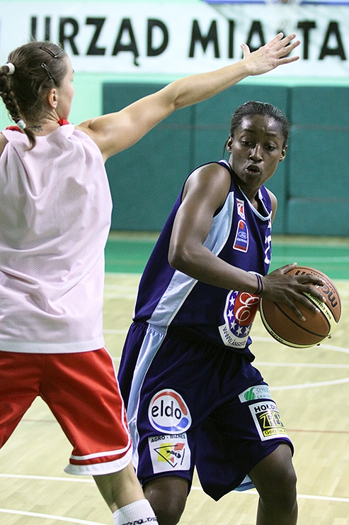 16/29  INEA AZS Poznań - KSSSE AZS PWSZ Gorzów 61-86 [sparing]