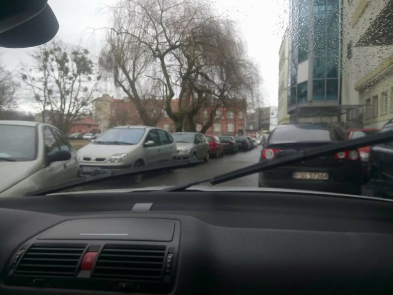 5/6 Problemy z przejazdem na Sikorskiego