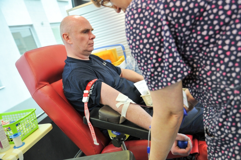 7/7 Krwiobus przed gorzowską komendą