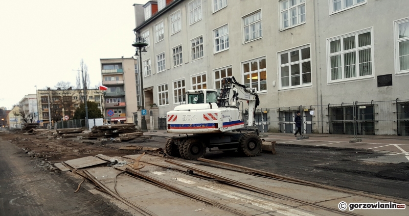 1/15 Kolejny etap remontu na Sikorskiego