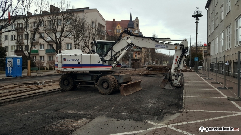 3/15 Kolejny etap remontu na Sikorskiego