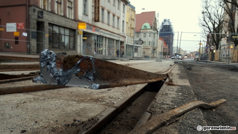 8/15 Kolejny etap remontu na Sikorskiego