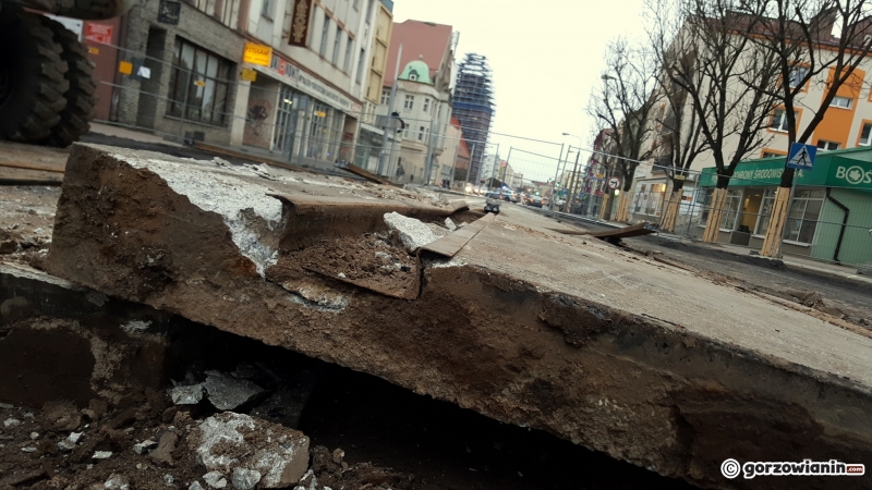 11/15 Kolejny etap remontu na Sikorskiego