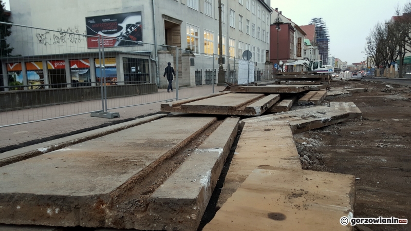 12/15 Kolejny etap remontu na Sikorskiego