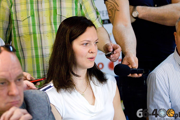 5/11 Justyna Żurowska opuszcza AZS PWSZ