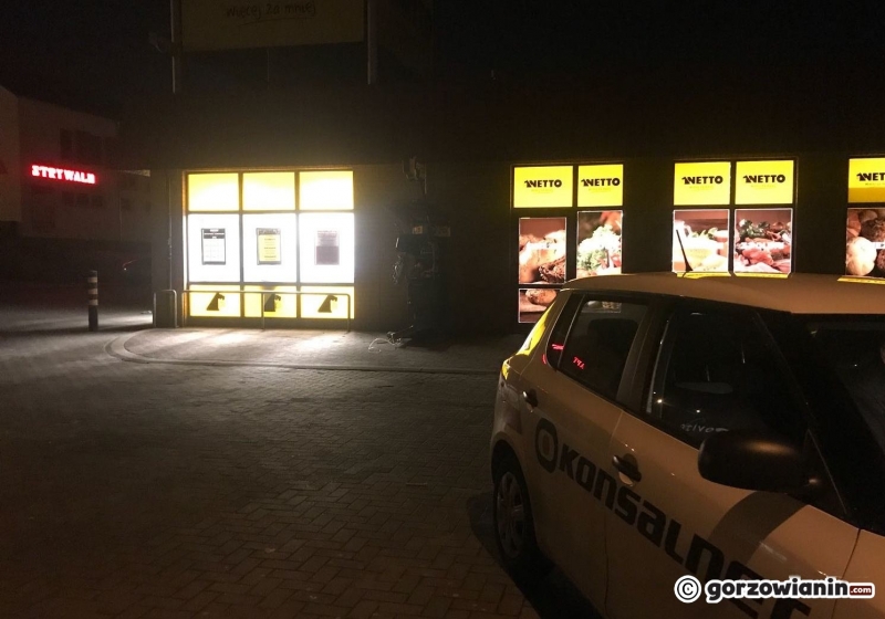 6/6 Rozwalony bankomat na Piaskach