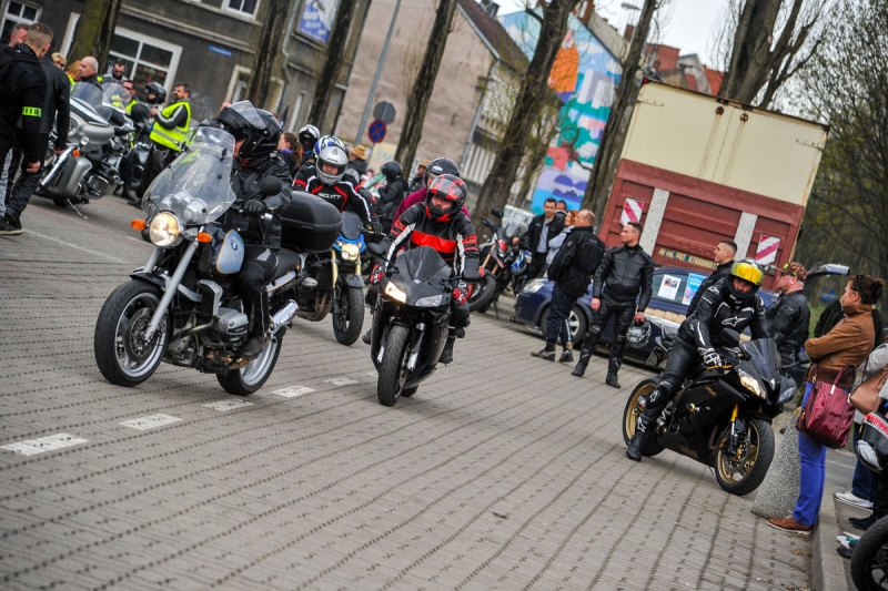 35/49 Motocykliści rozpoczęli sezon