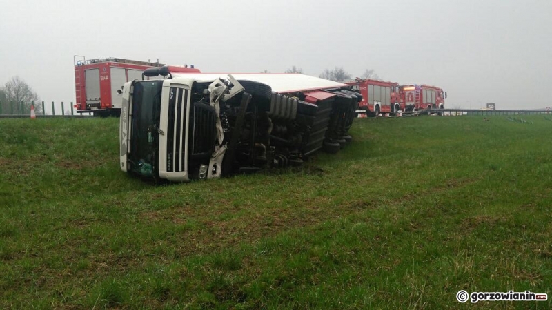 5/5 Przewrócona ciężarówka na A2