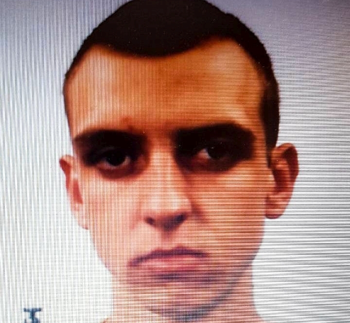 9/12 Uciekł z policyjnego konwoju