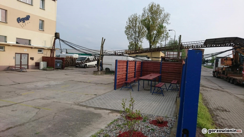 3/5 Zerwane rusztowanie na Zakanalu