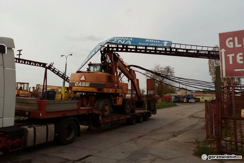 4/5 Zerwane rusztowanie na Zakanalu