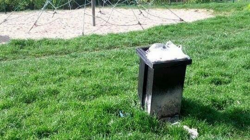 4/4 Zaśmiecony plac zabaw na Matejki