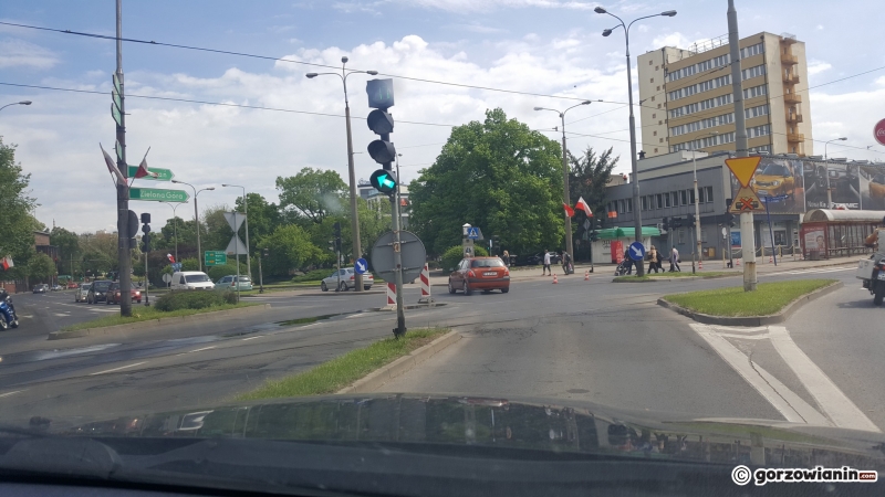 5/6 Pękł rurociąg przy Chrobrego