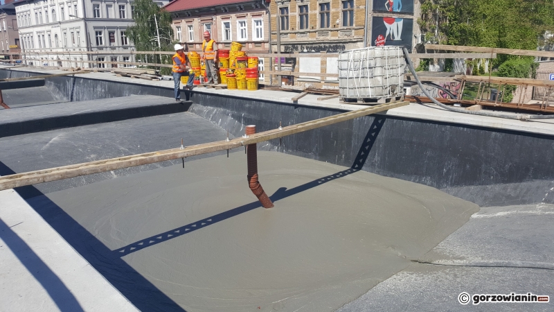 4/22 Praca wre na estakadzie