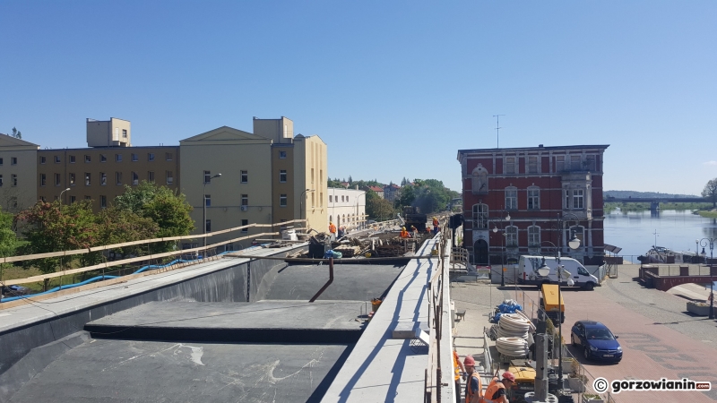 10/22 Praca wre na estakadzie