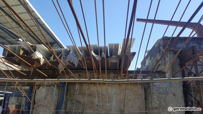 18/22 Praca wre na estakadzie