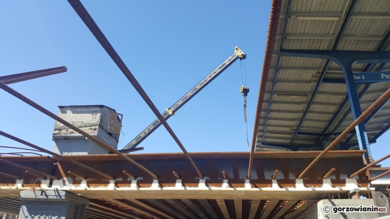 20/22 Praca wre na estakadzie