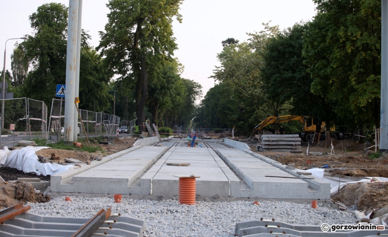 3/7 Remont torowiska przy Walczaka