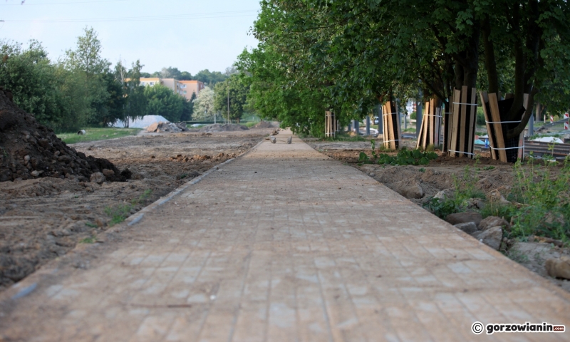 4/7 Remont torowiska przy Walczaka
