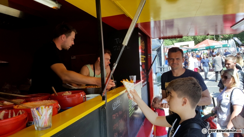 3/19 Food Trucki na Placu Grunwaldzkim