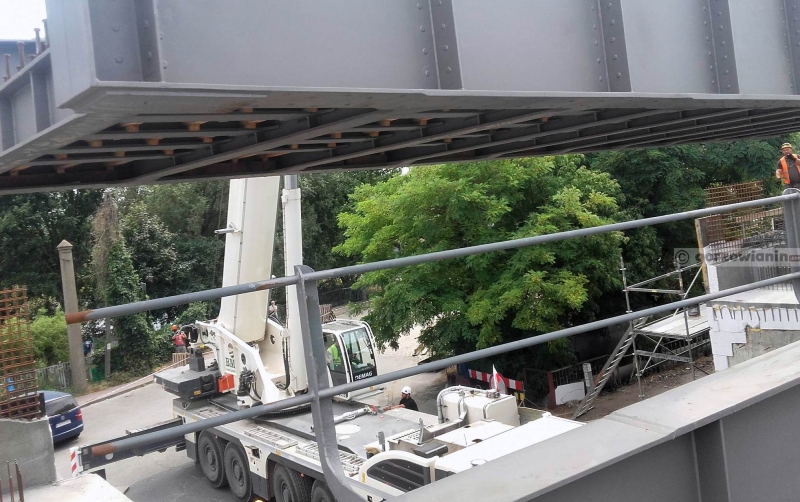 4/21 Montaż wiaduktu nad ulicą Garbary
