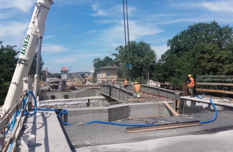 9/21 Montaż wiaduktu nad ulicą Garbary