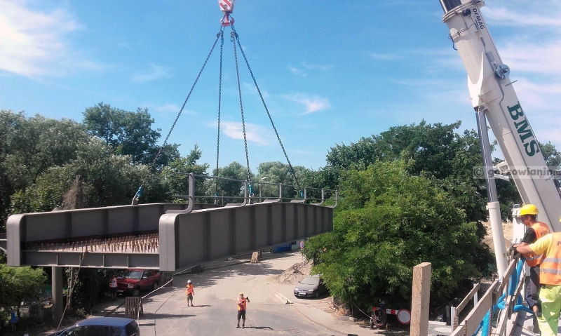 12/21 Montaż wiaduktu nad ulicą Garbary