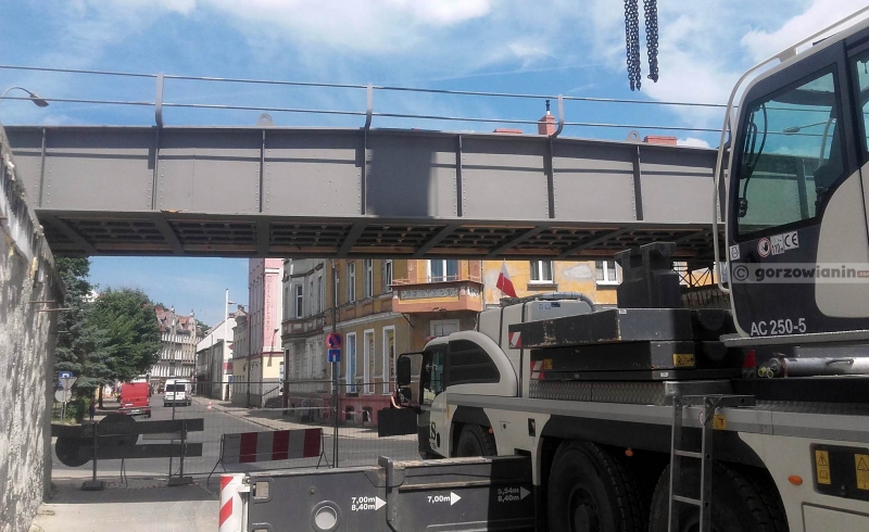 17/21 Montaż wiaduktu nad ulicą Garbary