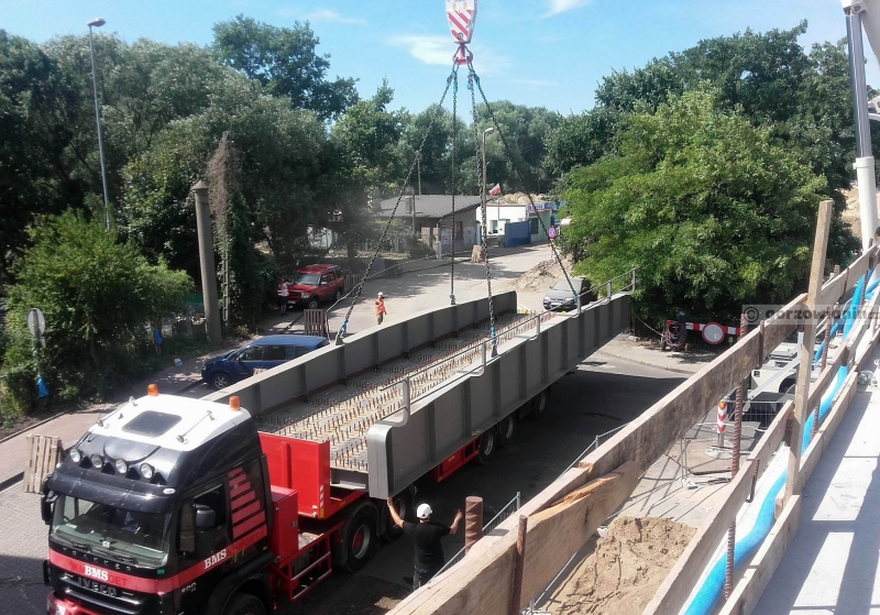 21/21 Montaż wiaduktu nad ulicą Garbary