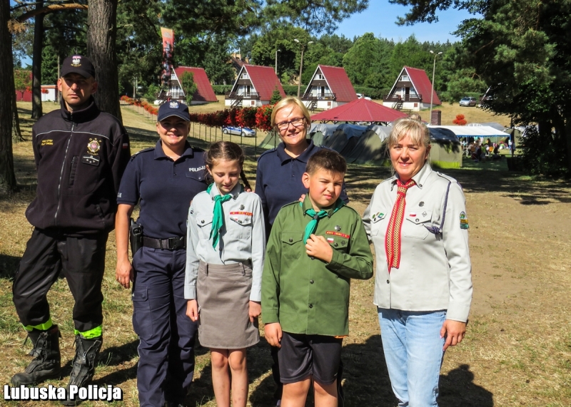 6/8 Obozy pod kontrolą policji