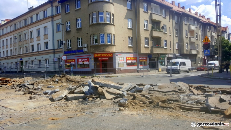 6/16 Rozkopane skrzyżowanie Dworcowa-Sikorskiego