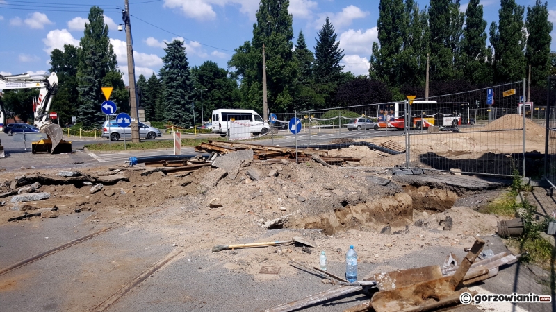 11/16 Rozkopane skrzyżowanie Dworcowa-Sikorskiego