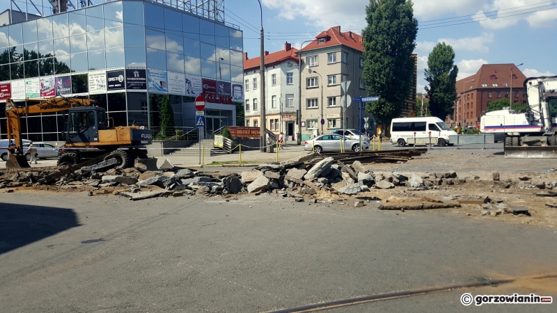 15/16 Rozkopane skrzyżowanie Dworcowa-Sikorskiego