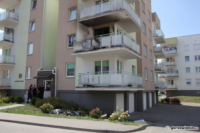 3/8 Pożar w bloku przy Obrońców Pokoju