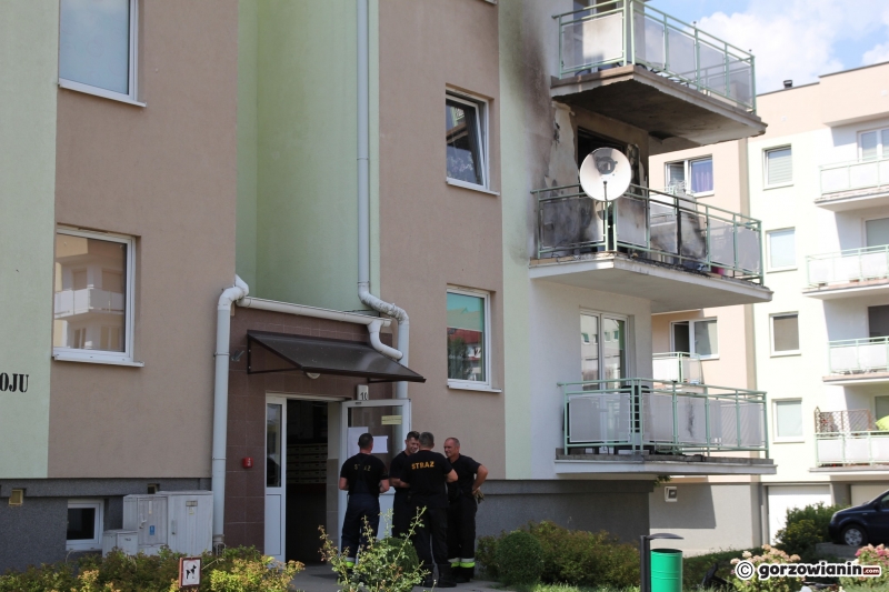 5/8 Pożar w bloku przy Obrońców Pokoju