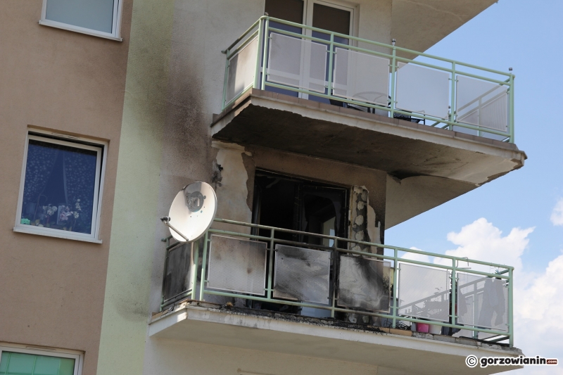 6/8 Pożar w bloku przy Obrońców Pokoju